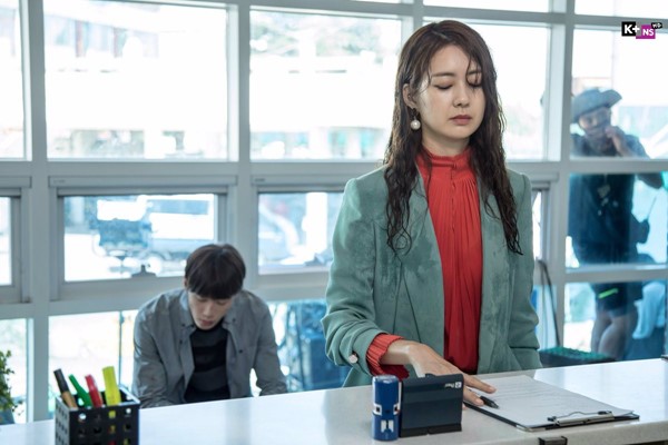 Avengers social club – Đừng đùa với phụ nữ